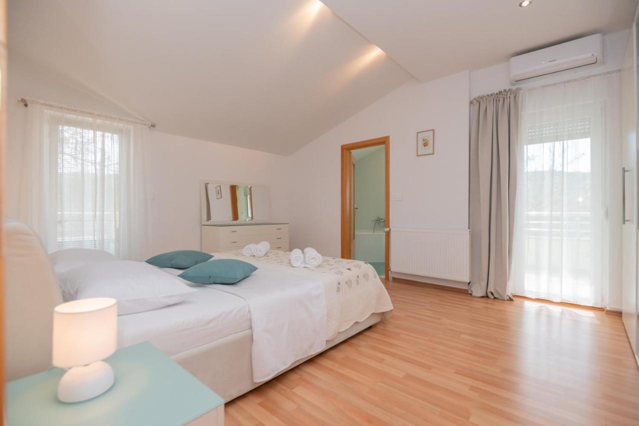 Holiday Home Terra Roca - Imotski, Natural Environment With Complete Peace And Quiet. Екстер'єр фото